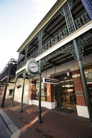 jewelry stores in downtown pensacola.